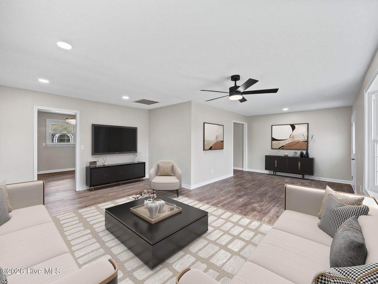 404 Maplehurst Drive - Photo 1