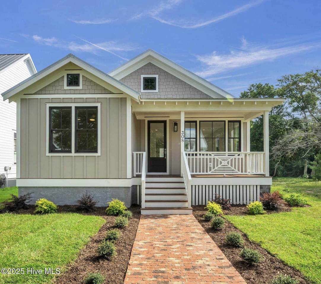 308 Fire Fly Lane - Photo 1