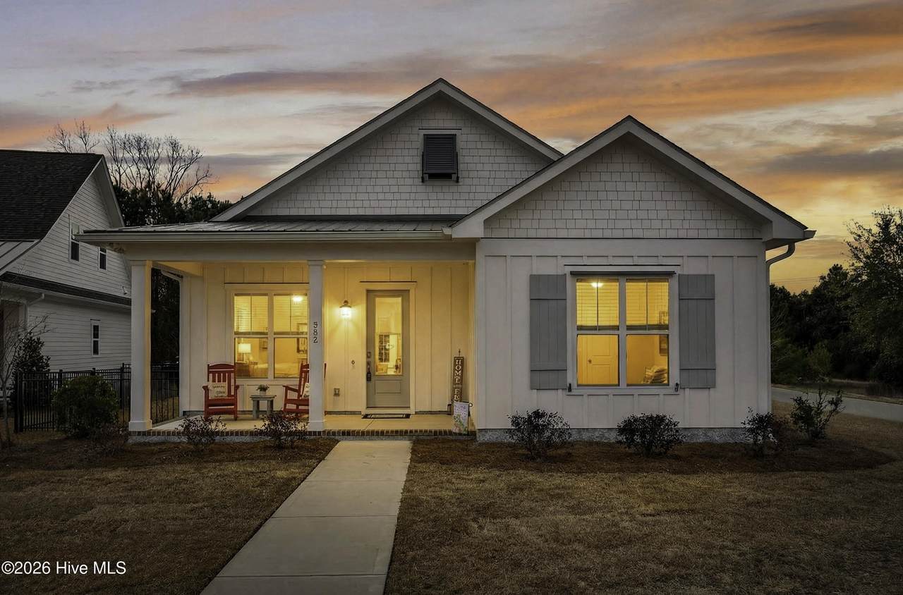 332 Cornubia Drive - Photo 1