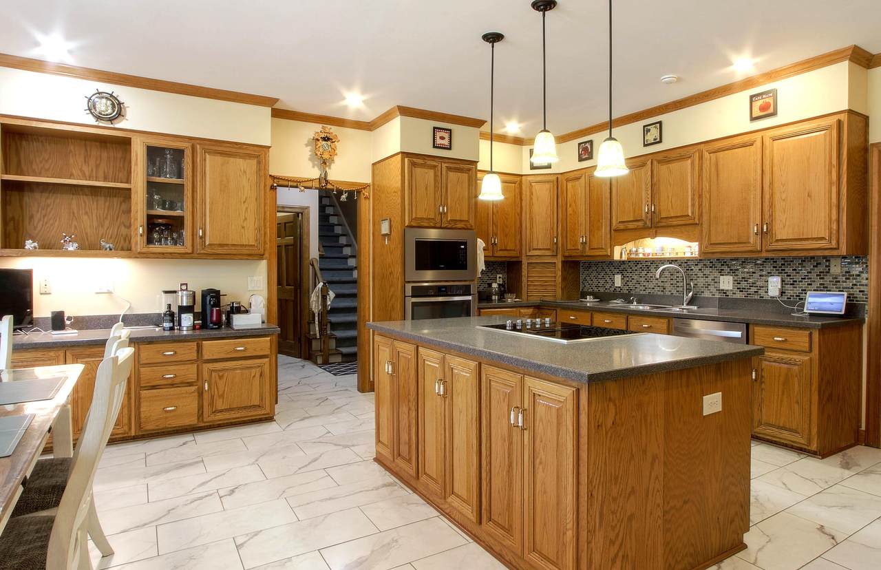 186 Kestwick Drive - Photo 1