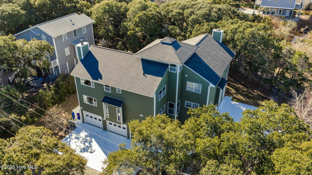 111 Cutlass Drive - Photo 1