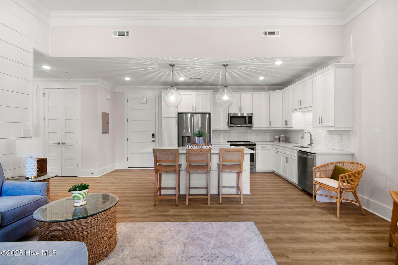 805 Mulberry Street - Photo 1