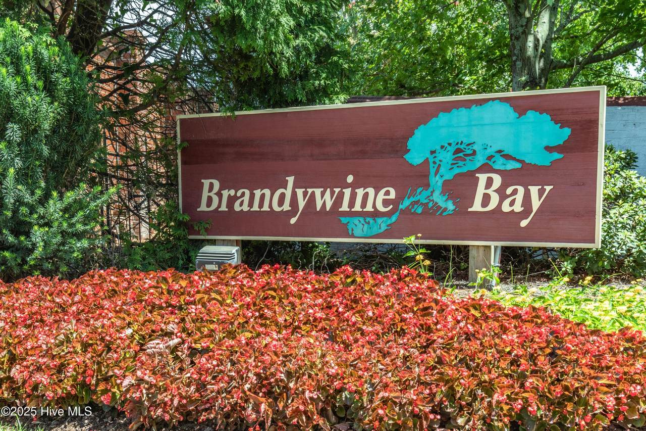 156 Beaufort Court - Photo 1