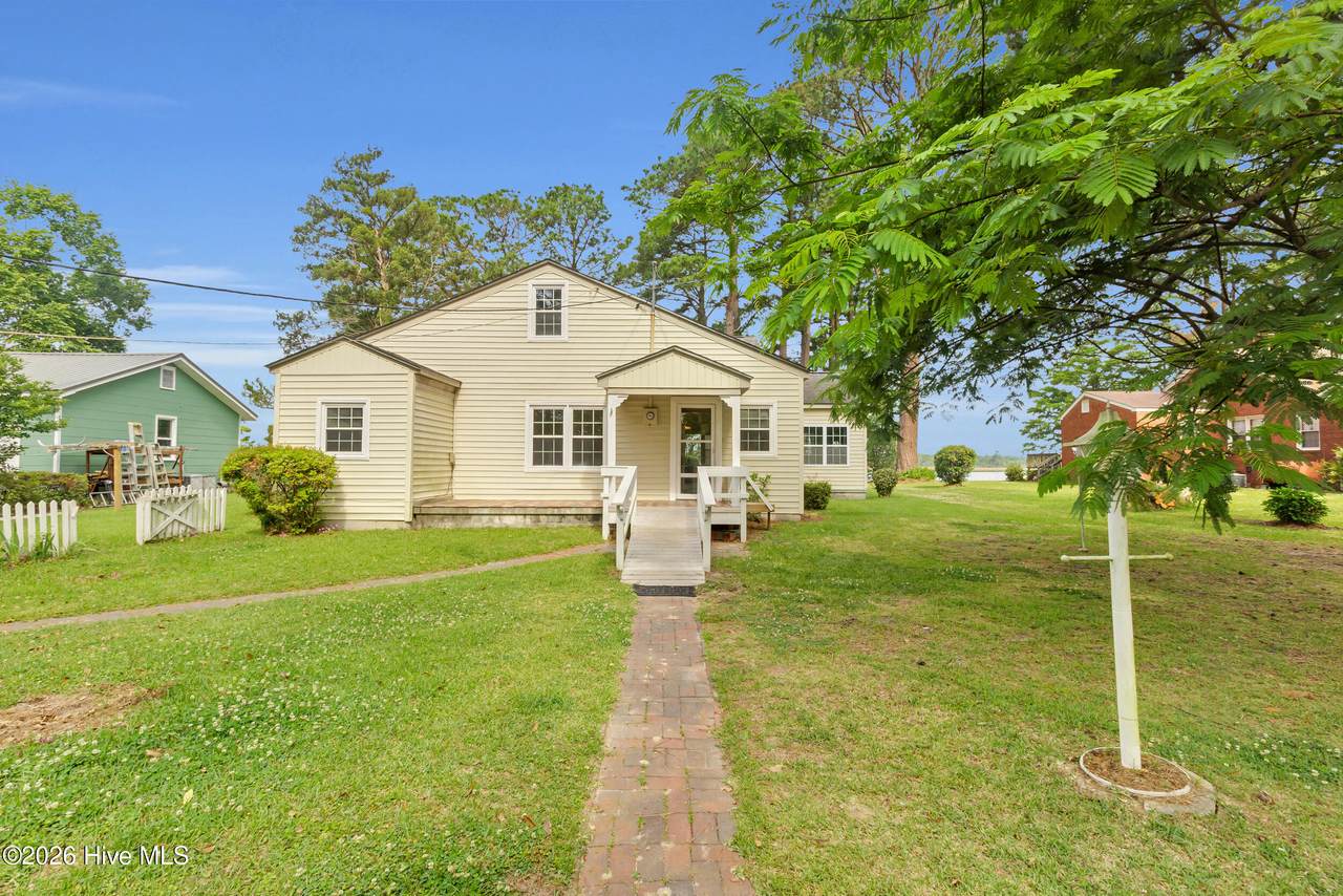 402 Madam Moores Lane - Photo 1