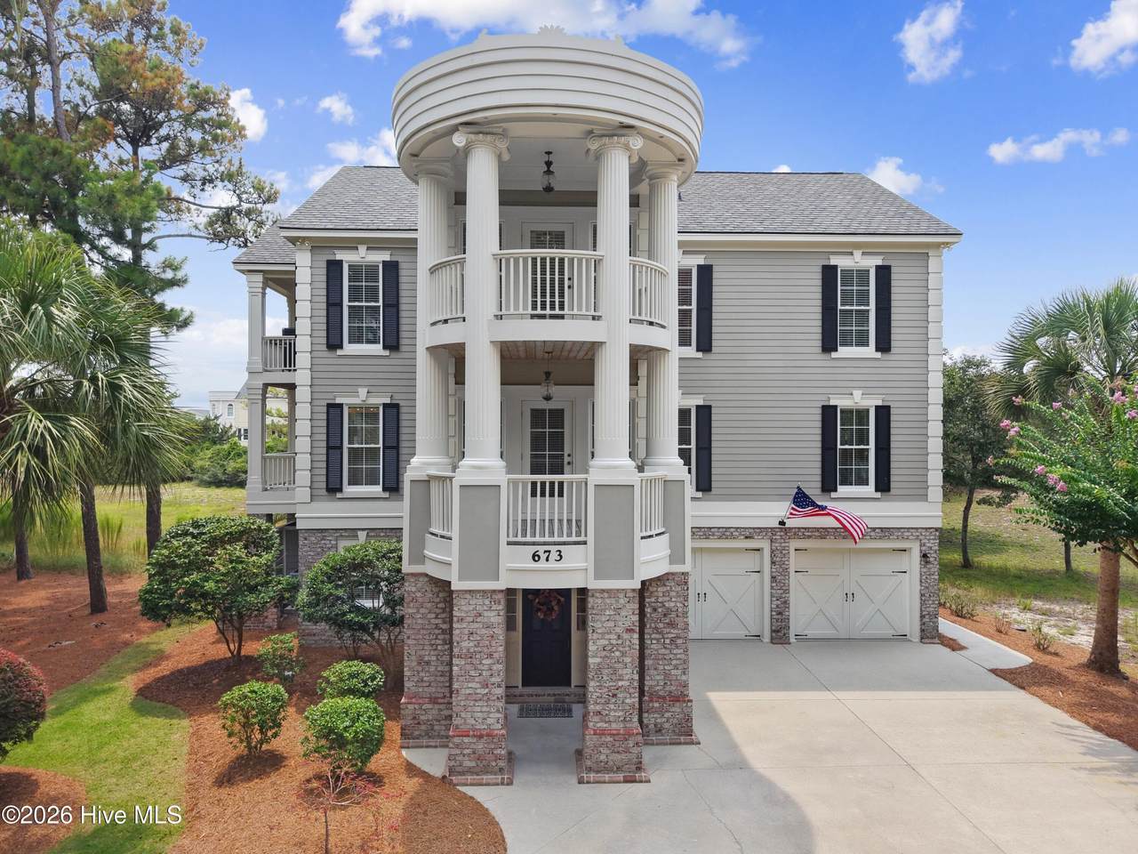673 Beaufain Street - Photo 1