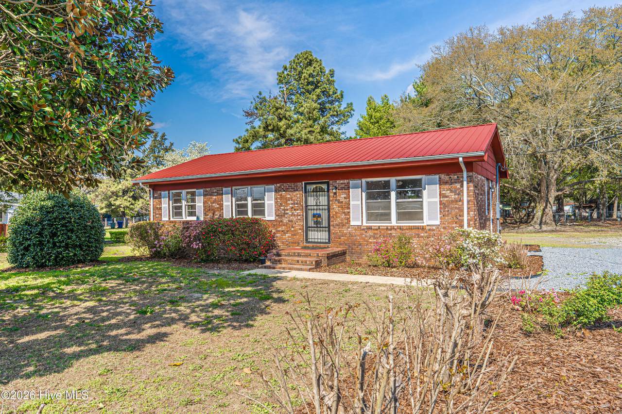242 Emery Road - Photo 1