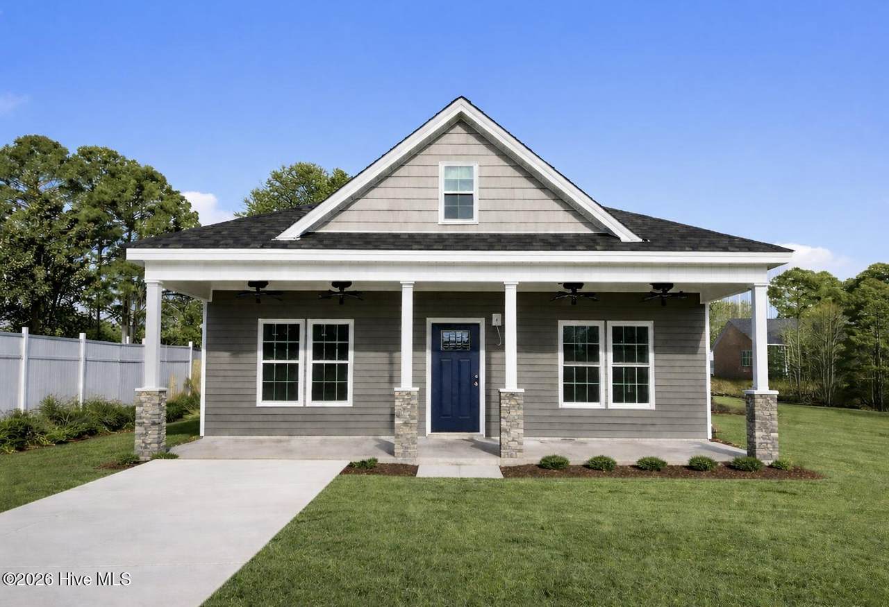 804 Holmes Street - Photo 1