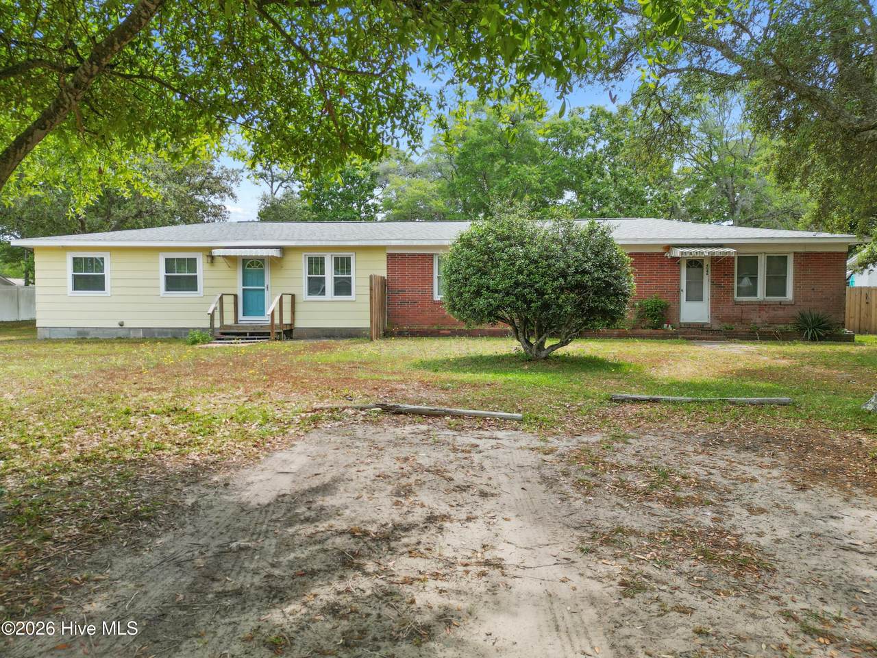 404 Norton Street - Photo 1