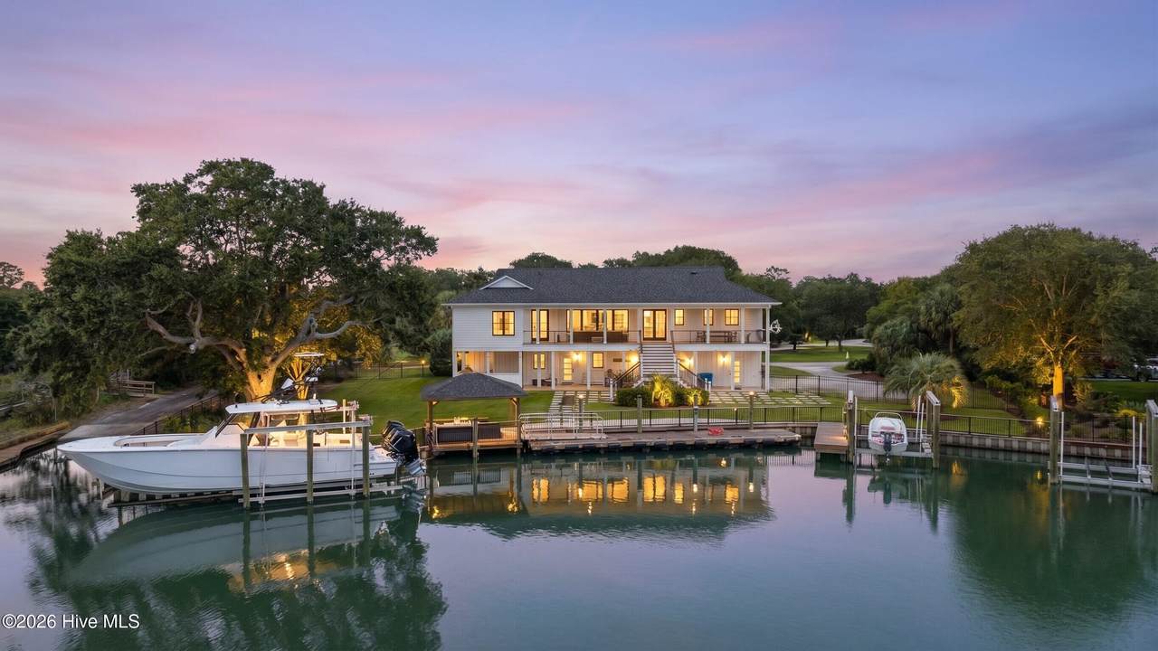 808 Inlet View Drive - Photo 1