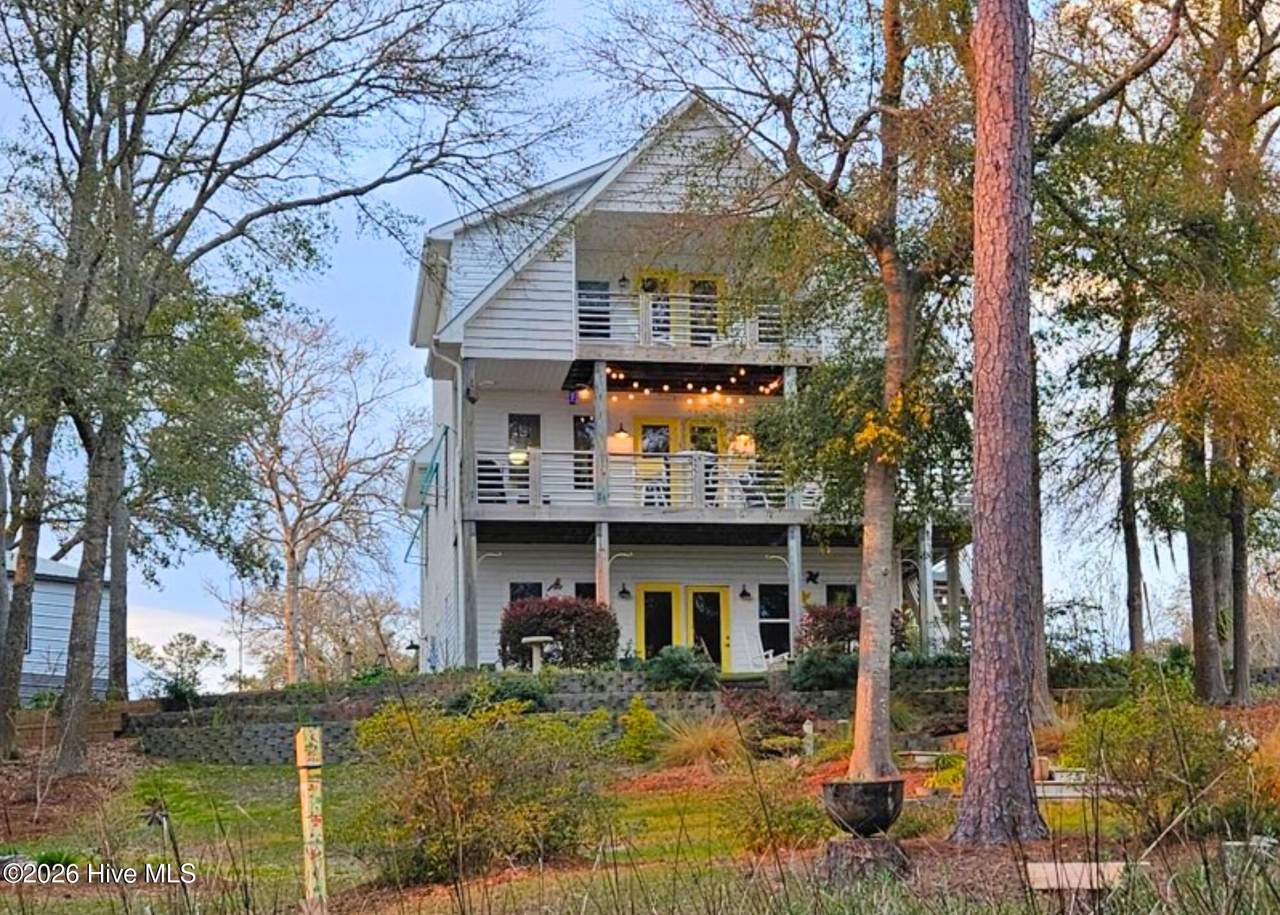 103 27th Street - Photo 1