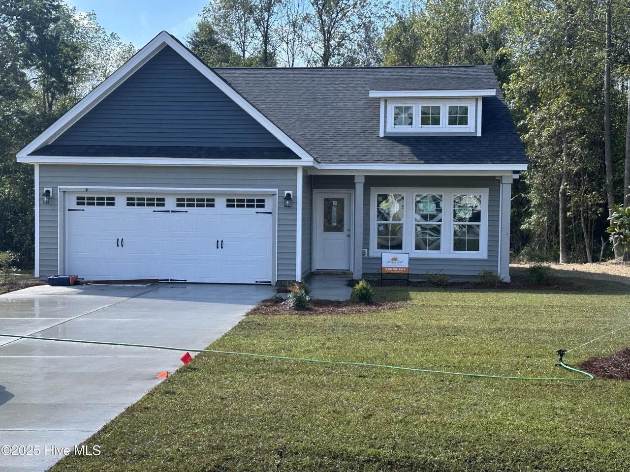 136 Dallas Drive - Photo 1