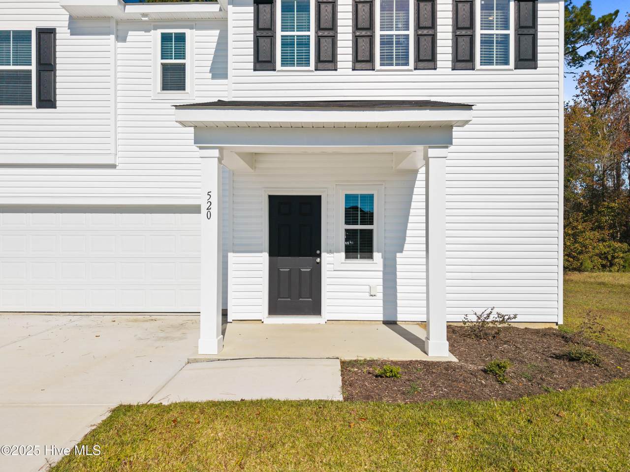 520 Sandy Hollow Drive - Photo 1