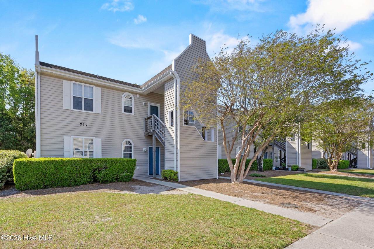 717 Bragg Drive - Photo 1