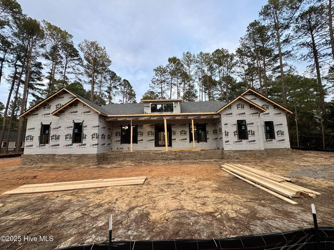 60 Devon Drive - Photo 1