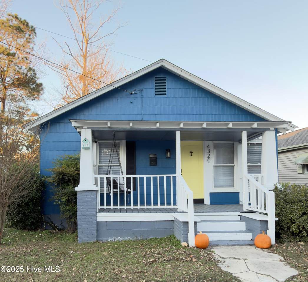 4320 Wallace Street - Photo 1