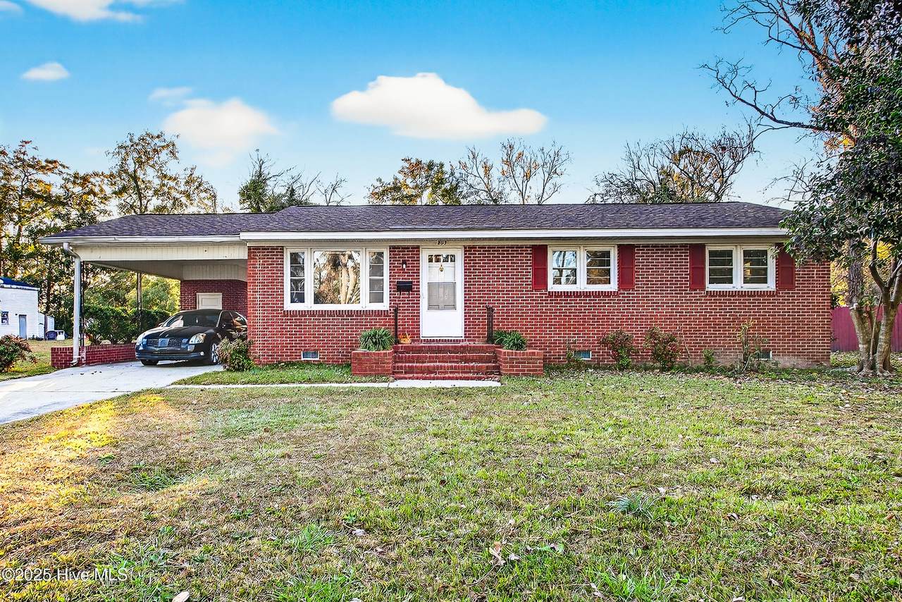 803 Pinetree Drive - Photo 1