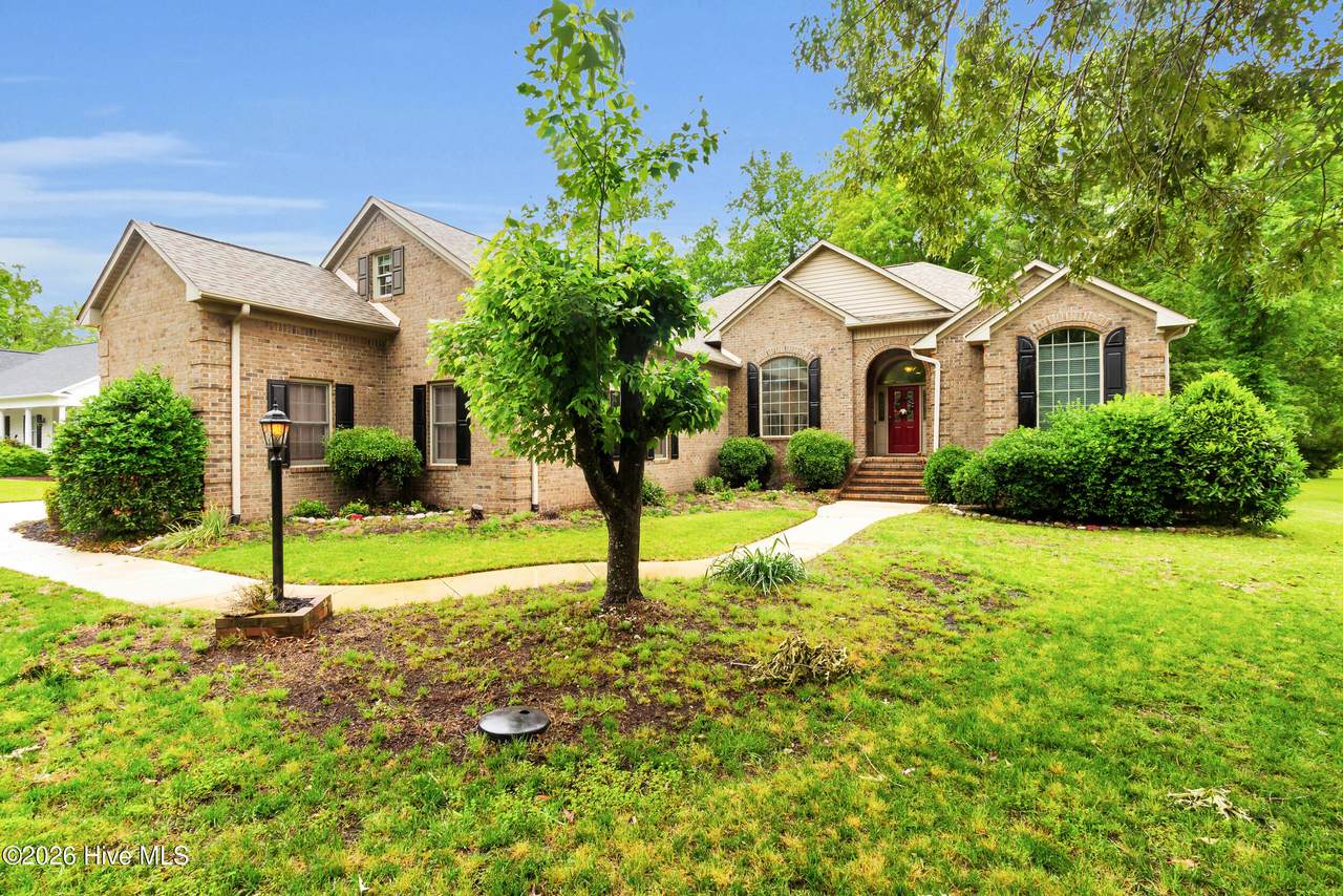 106 Brugg Court - Photo 1