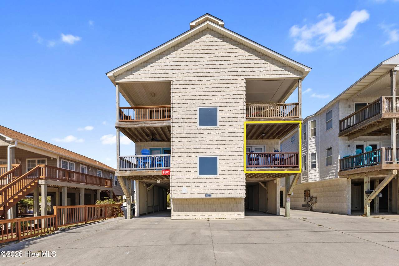 1711 Carolina Beach Avenue - Photo 1