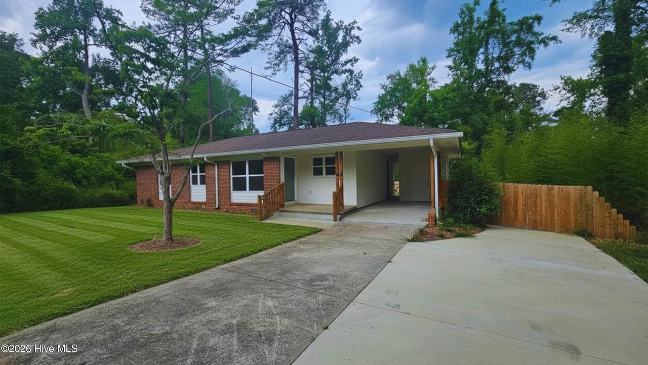 3003 Thomas Lane - Photo 1