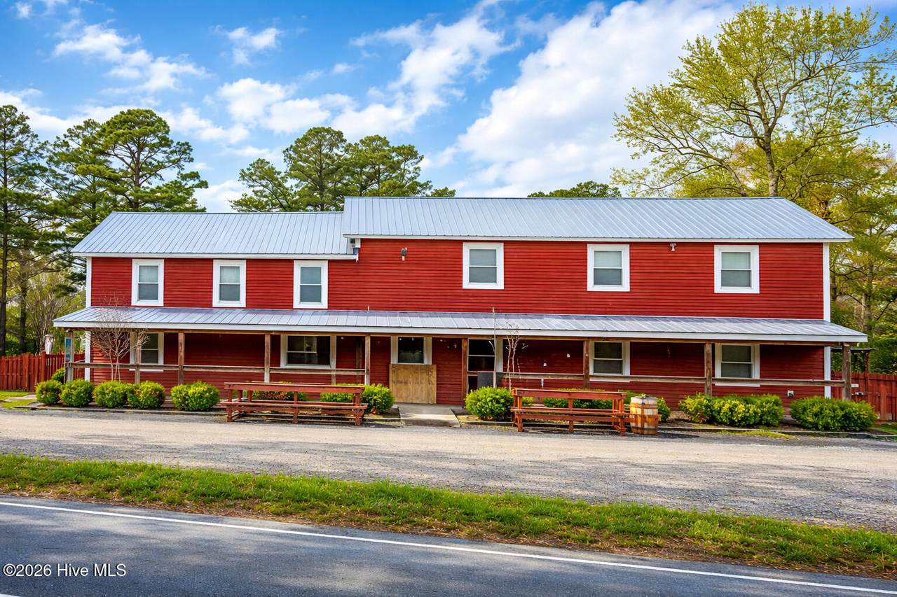 6401 Castle Hayne Road - Photo 1