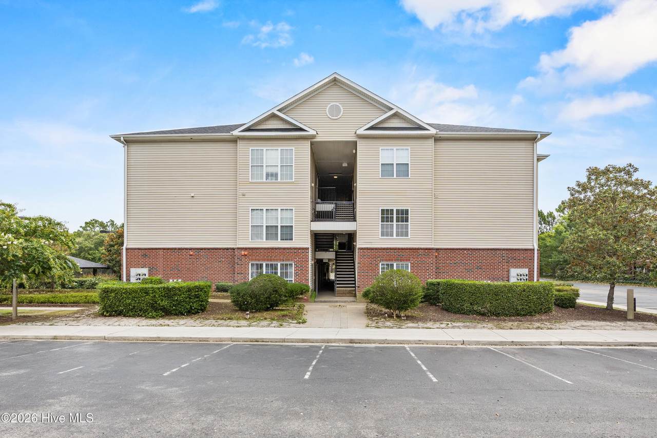 2827 Bloomfield Lane - Photo 1