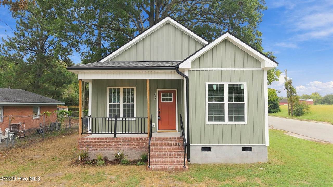 925 Branch Street - Photo 1