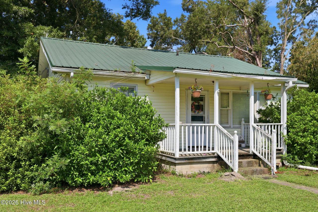 435 Cobb Road - Photo 1