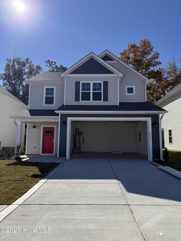 624 Chambers - Photo 1