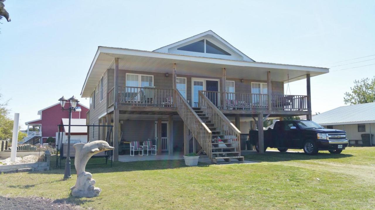 103 Willis Avenue - Photo 1
