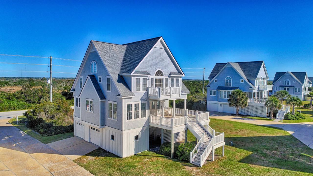 4340 Island Drive - Photo 1