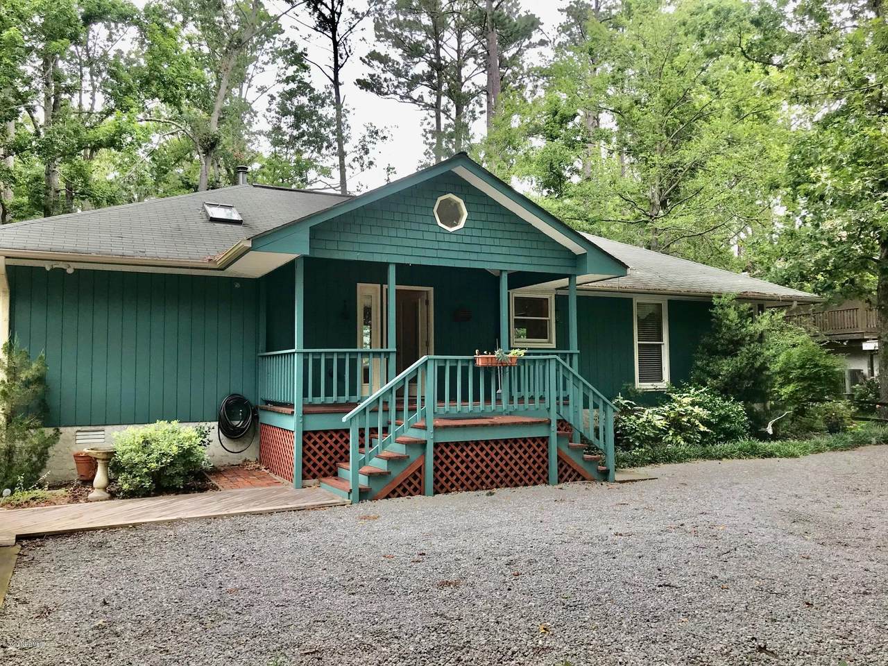 105 Skipper Circle - Photo 1