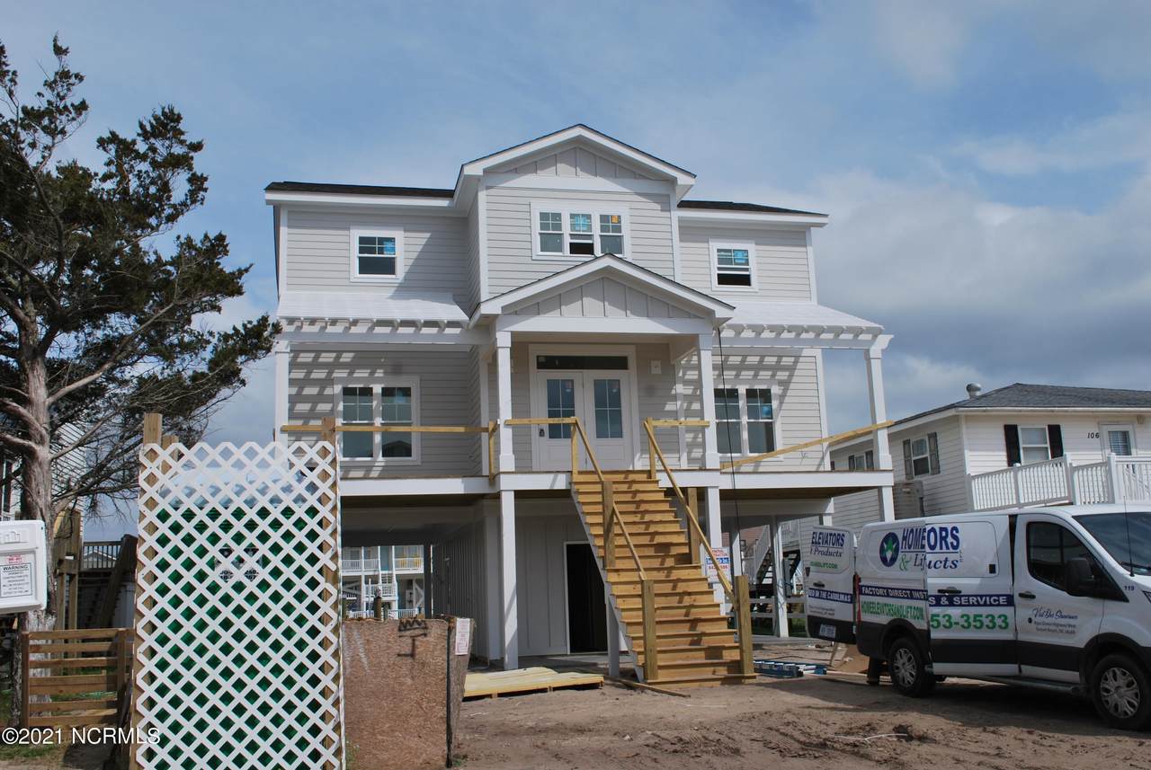 108 Charlotte Street - Photo 1