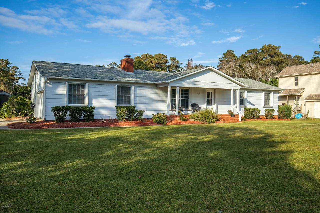 1002 Linda Court - Photo 1