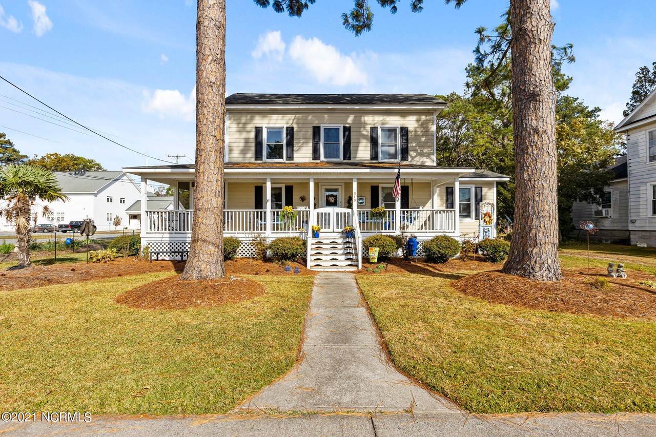 519 Water Street - Photo 1