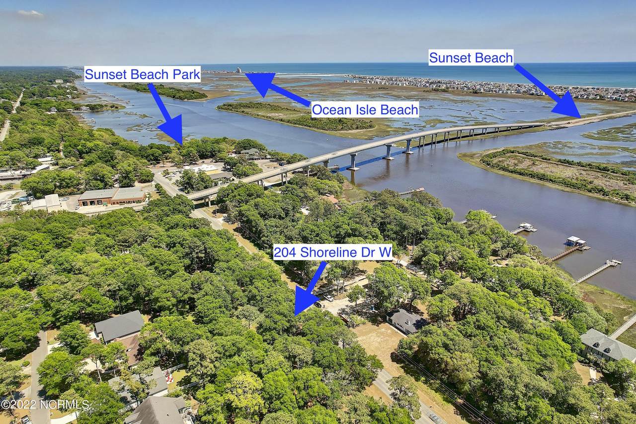 204 Shoreline Drive - Photo 1