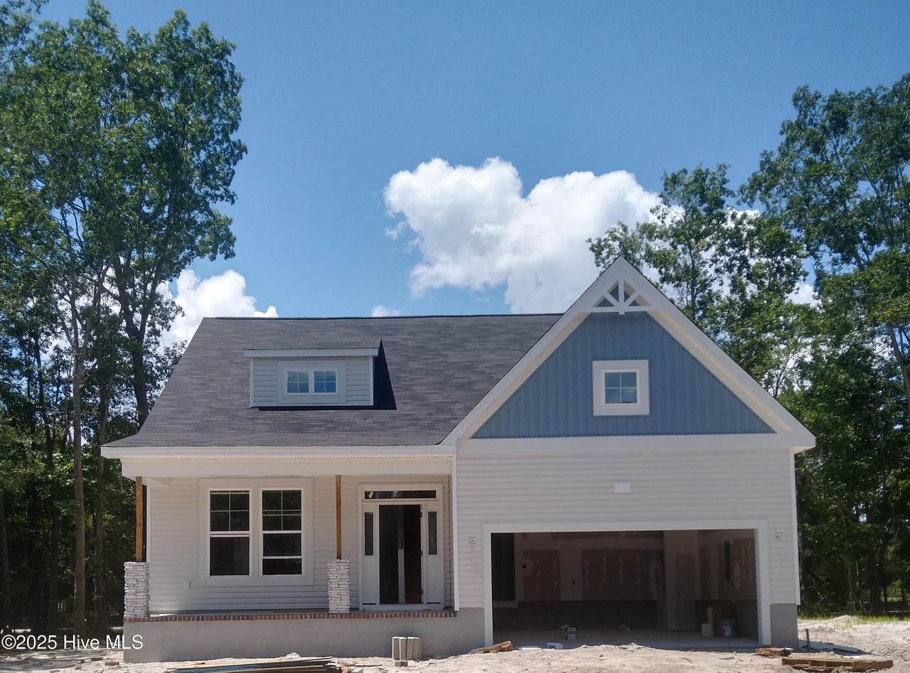 218 Chateau Drive - Photo 1
