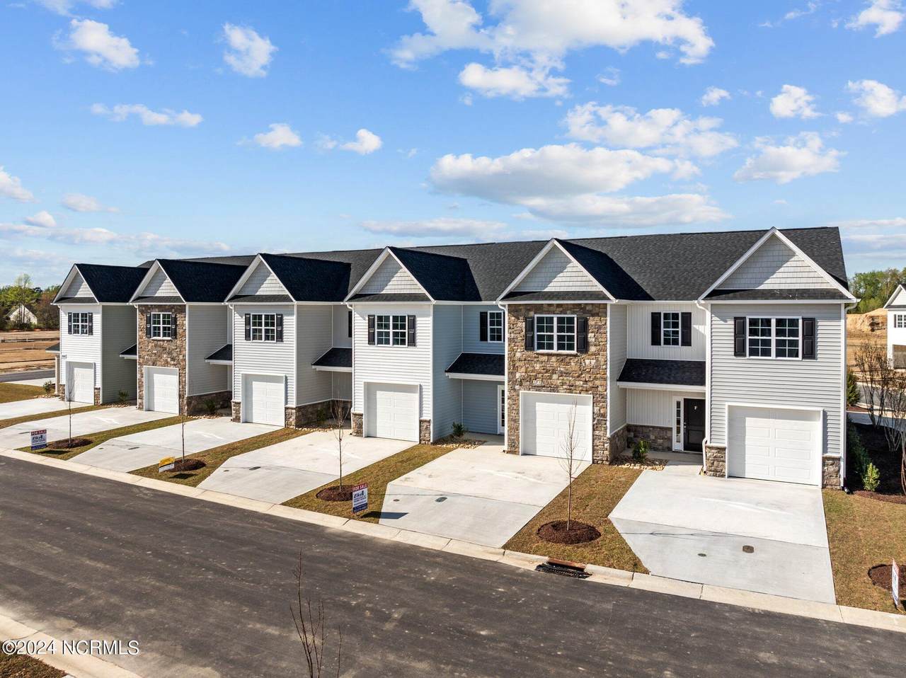 2009 Shoreham Way - Photo 1