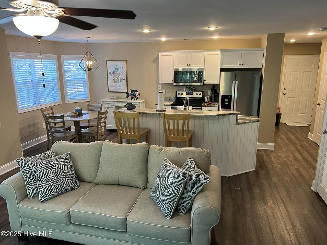 3030 Marsh Winds Circle - Photo 1