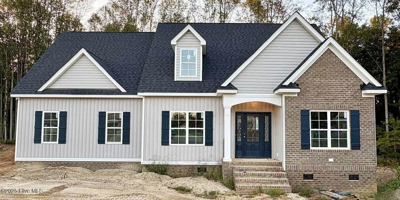 800 Emmett Court - Photo 1