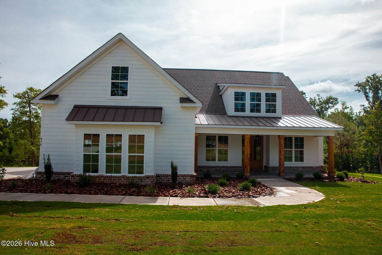 976 Fairbourne Drive - Photo 1