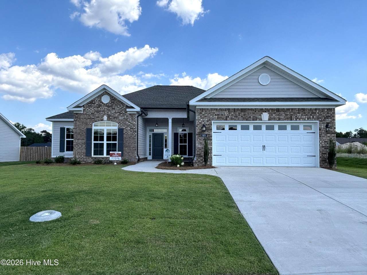 905 Maitland Street - Photo 1