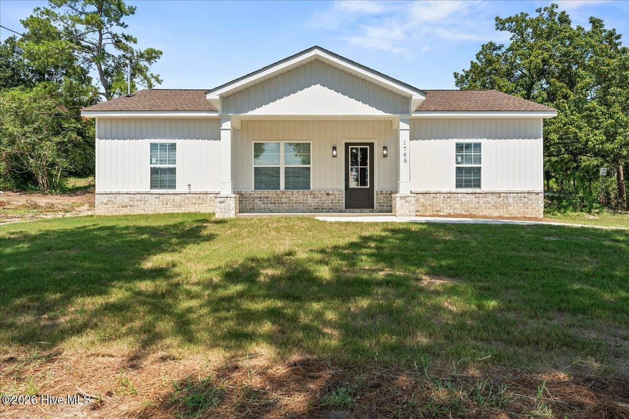 1765 Wycliffe Street - Photo 1
