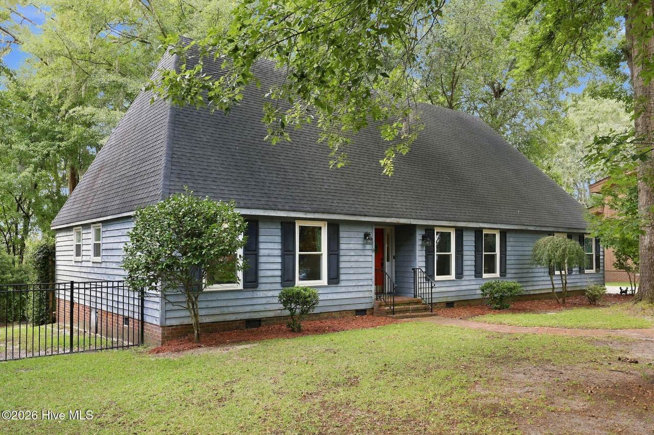 109 Riverview Drive - Photo 1