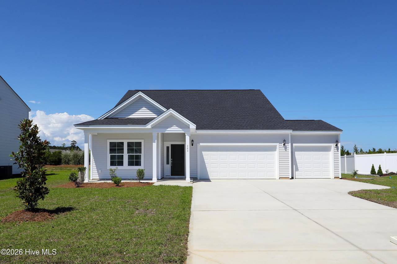 242 Mayflower Drive - Photo 1