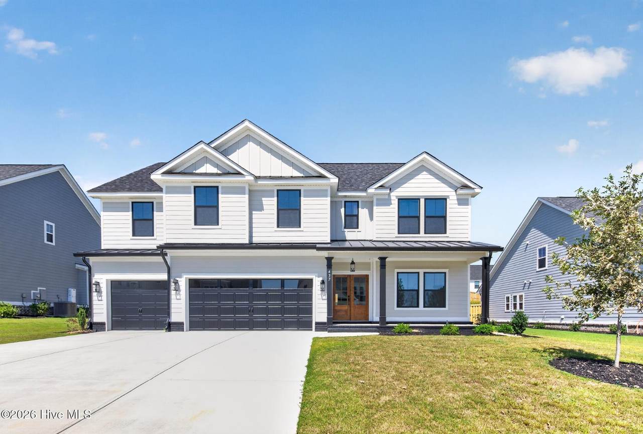 437 Woodlawn Street - Photo 1