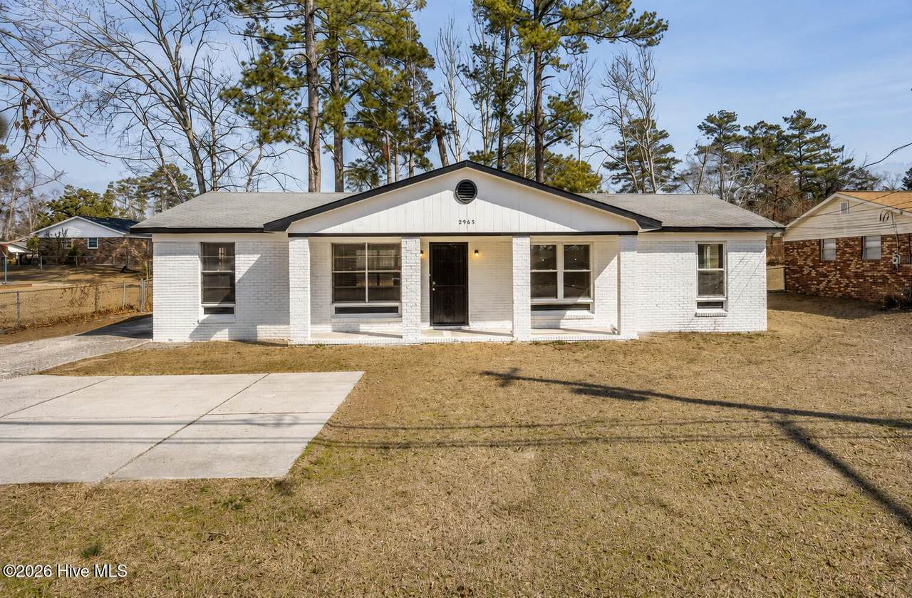 2965 Meadowbrook Drive - Photo 1