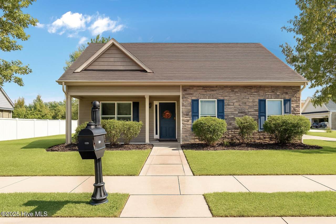 4304 Davencroft Village Drive - Photo 1