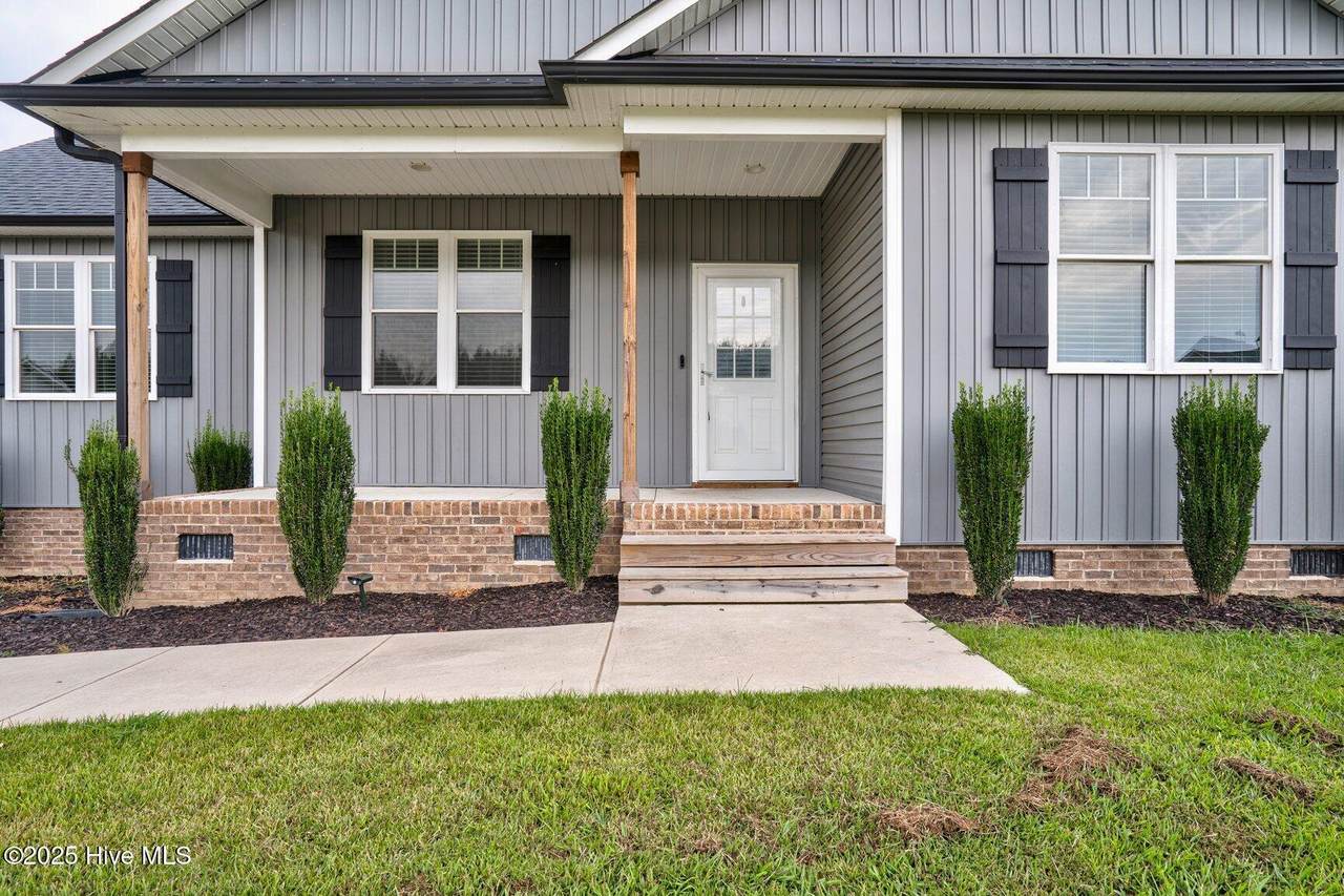 9448 Beaver Creek Way - Photo 1