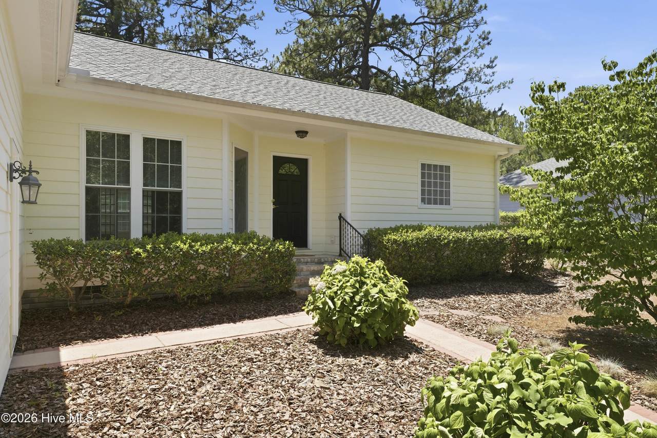 190 Canter Lane - Photo 1