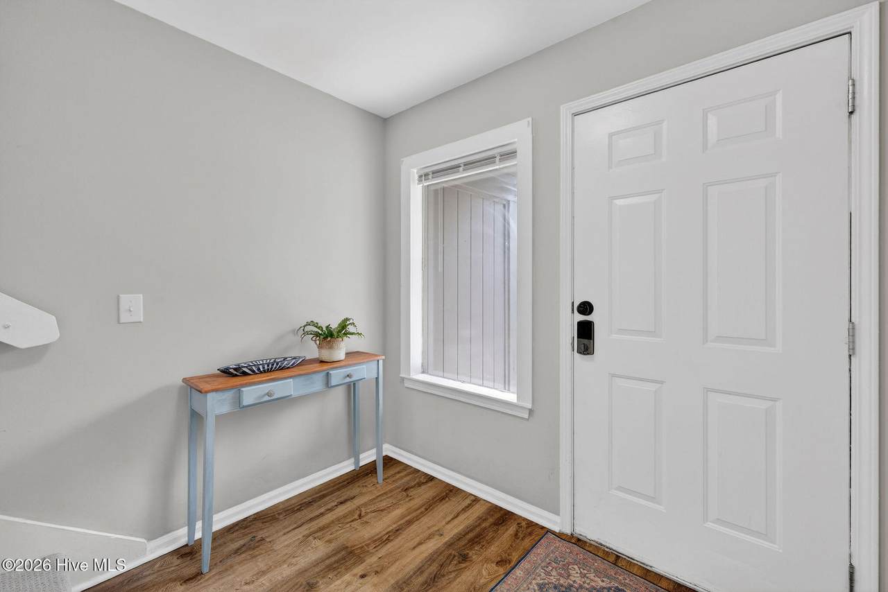 524 Linksider Drive - Photo 1